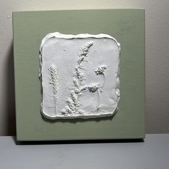 Handcrafted Plaster Relief Nature Casting - Picture 1 of 10